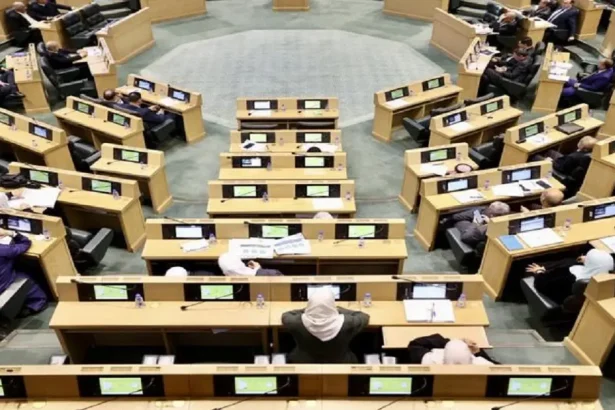 “النواب” يواصل مناقشة قانون الموازنة العامة اليوم