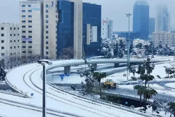 الأرصاد الجوية توضح حقيقة العاصفة الثلجية المتوقعة في نهاية الشهر