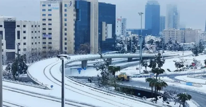 الأرصاد الجوية توضح حقيقة العاصفة الثلجية المتوقعة في نهاية الشهر