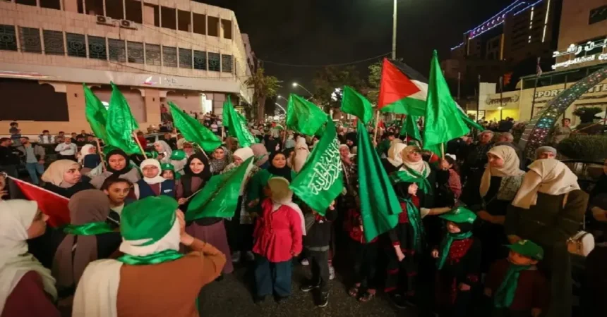 دعوات للخروج إلى ميادين الضفة الغربية في مسيرات تأييد للمقاومة وأداء صلاة الغائب على أرواح قادتها الشهداء