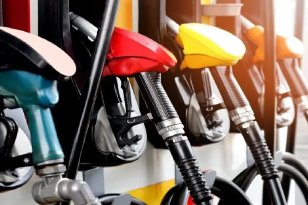  الحكومة تقرر زيادة أسعار المحروقات لشهر شباط