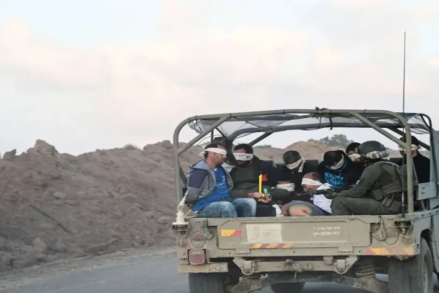 معتقلو غزة .. قتل وتعذيب وانتهاكات مسكوت عنها