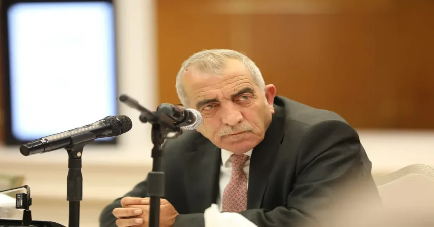الرواشدة :  يقرر تمديد أوقات عمل المراكز الثقافية 