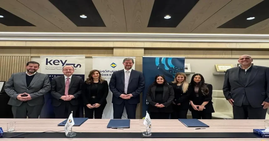 البنك الأردني الكويتي يدعم إنشاء مختبر زراعي تفاعلي في غابة ملك مملكة البحرين