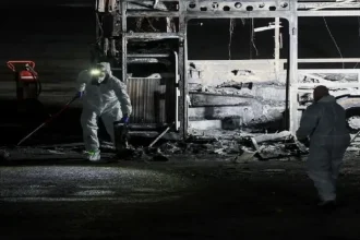 بعد اعتقال ثلاثة إسرائيليين من اليهود، ساد التكتم حول انفجارات الحافلات في تل أبيب.