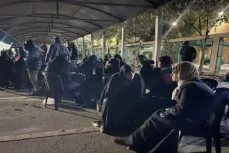 نتنياهو يعطل الإفراج عن الأسرى الفلسطينيين وحماس تطالب الوسطاء بالتدخل