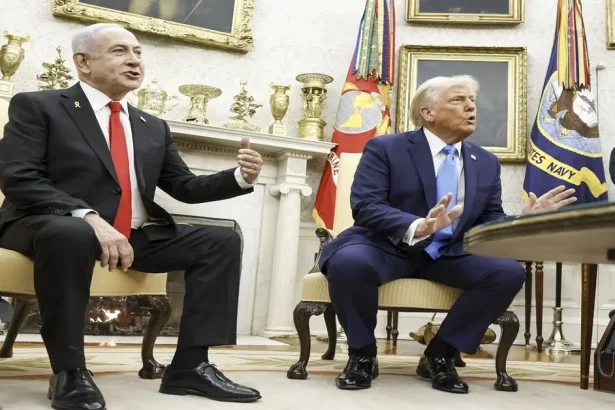 ترامب: سنتولى السيطرة على غزة وستكون لنا ملكية طويلة الأمد هناك ويجب إخراج الفلسطينيين من القطاع