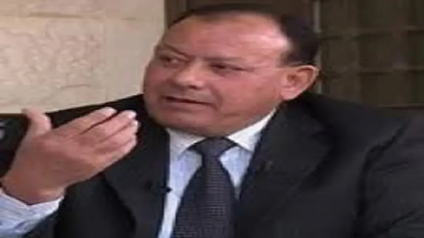 ليت بعضنا يتوقف عن العَرط !