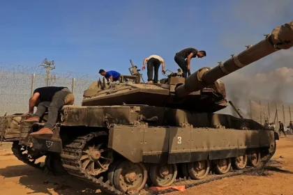 "معاريف": عقدٌ من التضليل.. كيف طبخت حماس 7 أكتوبر تحت أنف "إسرائيل"؟