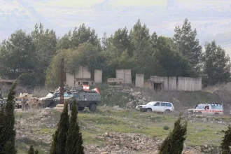 العدو ما زال في 5 مواقع بعد انسحابه من الجنوب