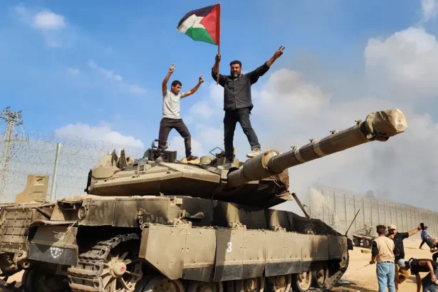 ناشطون يتصدون لدعوات الفوضى في غزة: حراك مشبوه