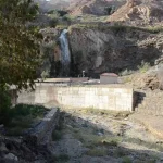 عَيِّص – احدب نوتردام ماعين