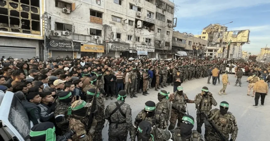 ضبط أجهزة تجسس إسرائيلية مموهة بمواقع تسليم الأسرى في غزة