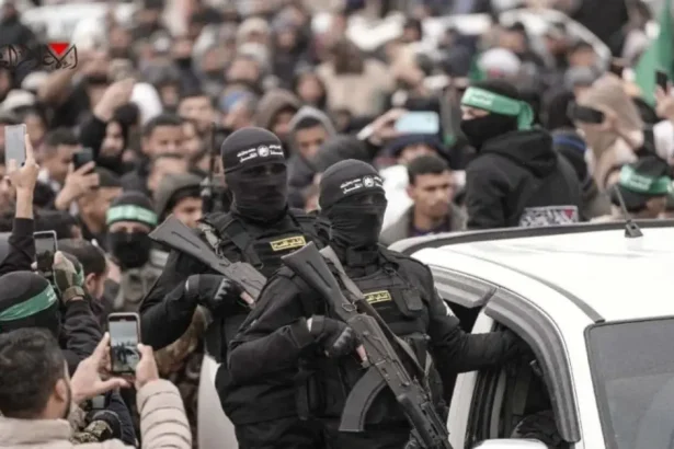 حماس توافق على إطلاق جندي إسرائيلي يحمل الجنسية الأميركية و4 جثامين