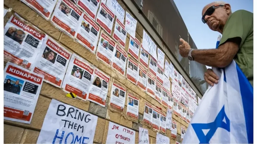 اليكم عدد الأسرى الذين لقوا حتفهم جراء نيران الجيش الإسرائيلي في غزة.