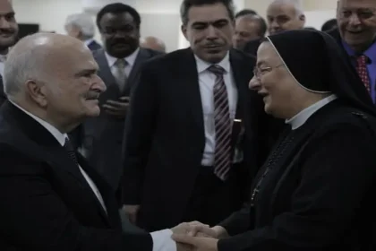 الدنيا عيد …أعطني يا "شوما " قبلة