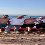 تقدير عالمي للشيف التنفيذي في أيلة توماس بروسنان لسباحته التاريخية على طول ساحل العقبة.