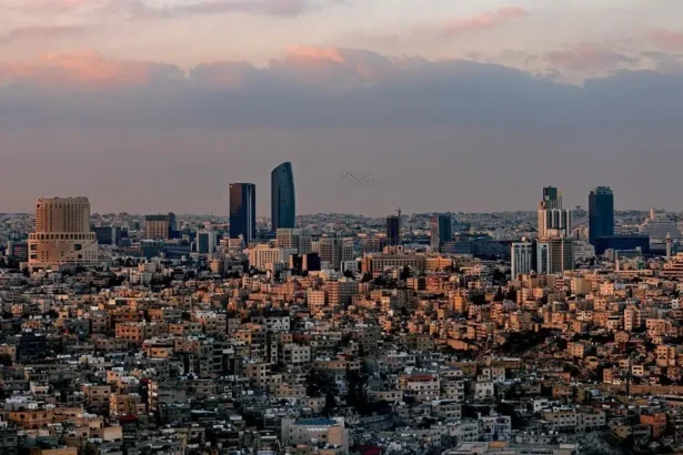 توقعات بطقس لطيف في معظم أنحاء البلاد الأربعاء