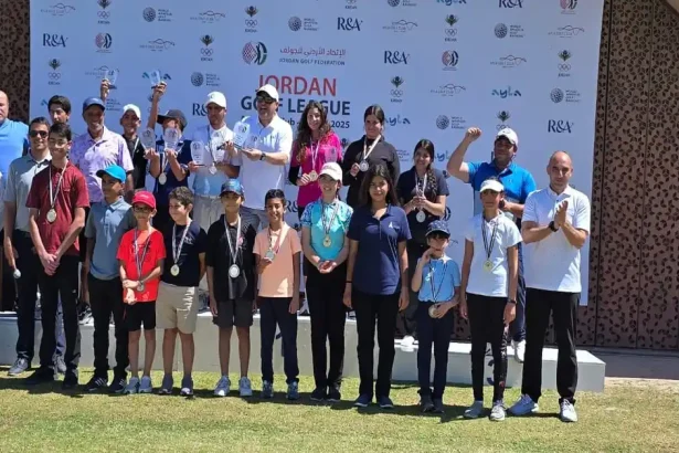 اختتام النسخة الثالثة من الدوري الأردني للجولف في نادي أيلة.