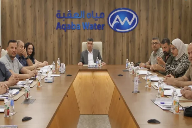 الدويري يستقبل وفد من إدارة مياه نينوى العراقية