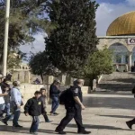 اقتحام عشرات المستوطنين المتطرفين الأقصى بحماية شرطة الاحتلال