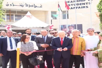 رئيس جامعة مؤتة يفتتح المعرض الدولي للطلبة الوافدين لعام 2025