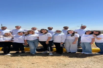 " الأردني الكويتي يُنظّم حملة طلاء أرصفة لموظفيه ضمن مساره المُتبنّى على طريق السلط - أرميمين"