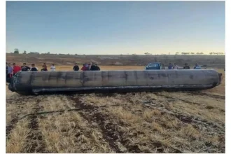 خبير عسكري يحذر من خطر تجمهر المواطنين حول أجسام متساقطة في إربد