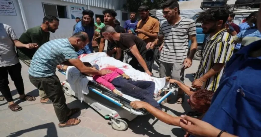 تصعيد دموي: شهداء وجرحى في قصف إسرائيلي عنيف على وسط وجنوب غزة