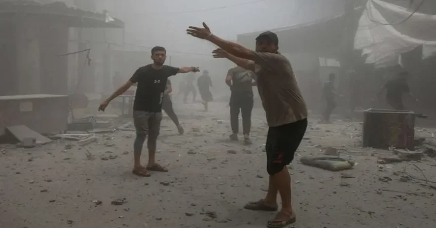 4 شهداء بينهم طفلة وعشرات الإصابات جراء قصف الاحتلال الإسرائيلي مواصي خان يونس