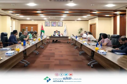 وفد إعلامي إسباني يزور العقبة ويشيد بتجربتها التنموية