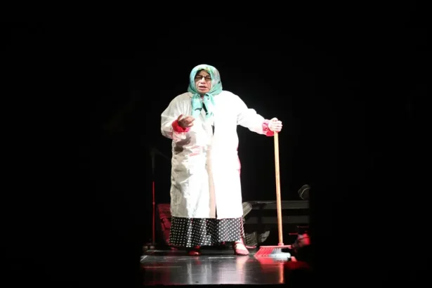 في مهرجان جرش الـ39:"أنا كارمن"… عرض مونودراما يعكس بصدق مرآة المرأة وقضاياها