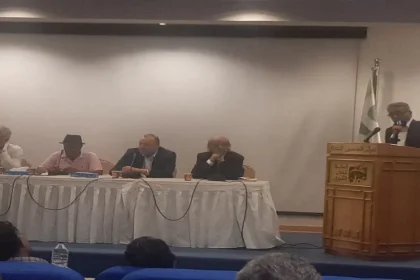 أمسية شعرية عربية في مهرجان جرش تجمع أصواتاً من الأردن وفلسطين والعراق