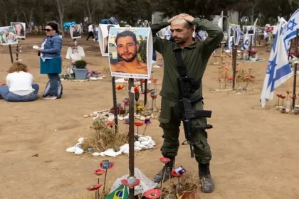 المقاومة تُكبد الاحتلال خسائر قاسية وإعادة نشر فرقة عسكرية لتوسيع جرائم العدوان