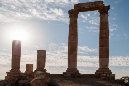 انحسار الكتلة الحارة وعودة الأجواء الاعتيادية بدءًا من الثلاثاء