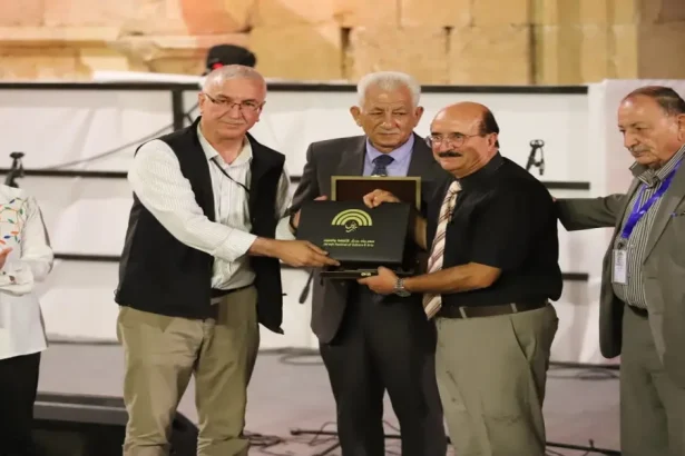 انطلاق الفعاليات الثقافية لمهرجان جرش بأمسية شعرية على مسرح أرتيمس