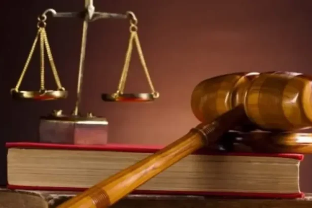 حظر شامل على النشر في قضية التسمم الكحولي واتهام 25 شخصاً