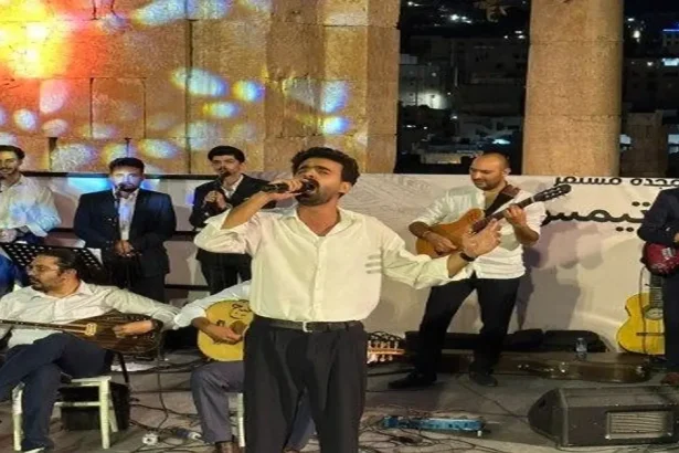 جامعة الشرق الأوسط تُشعل ليالي جرش بصوت الإبداع: كورال الجامعة يتألق في المهرجان الـ39″