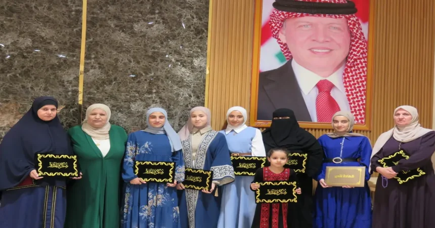 بني يونس يرعى حفل منتدى حلاوة الثقافي لتكريم حافظات القرآن 