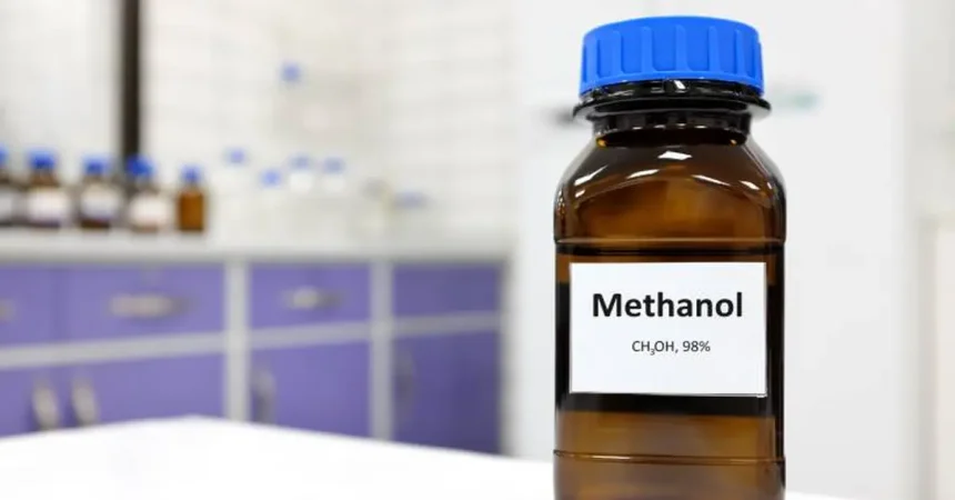 "كحول الميثيلي".. القضاة ينتقد ضعف الرقابة ومهيرات تُحمّل "الغذاء والدواء" مسؤولية المنتجات الغذائية