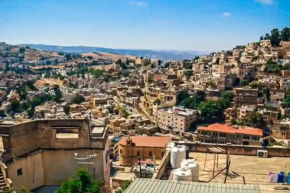 تراجع طفيف على درجات الحرارة وأجواء صيفية مستقرة