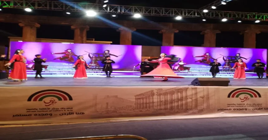 جرش تتلألأ بفنون الشرق: ليلة صينية قوقازية أردنية ساحرة