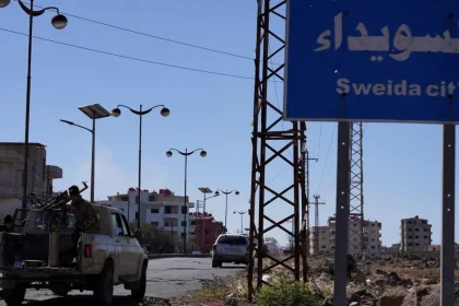 طريق دمشق–السويداء: شريان حياة يتحوّل إلى ساحة صراع