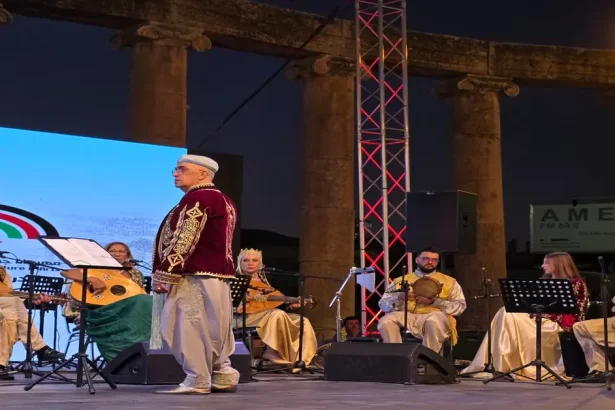 مهرجان جرش.. عروض فنية تراثية مميزة في "الساحة الرئيسة"