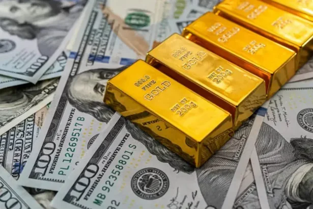ارتفاع الذهب وتراجع الدولار عالميا 
