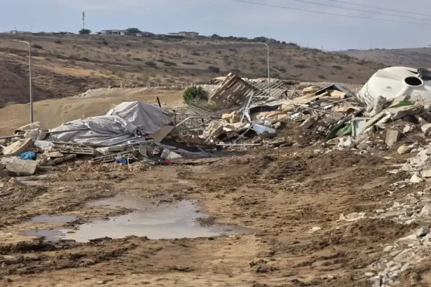 الاحتلال يهدم منازل ومنشآت زراعية في بيت لحم والأغوار