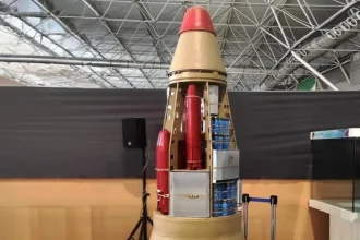 الصواريخ المتشظية.. وتشظي الاستقرار الإسرائيلي: قراءة في الهجوم اليمني الأخير