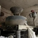 "بابور الطحين" في مأدبا.. حكاية تراثٍ وشاهد على الخير الوفير وسيرة حصاديها