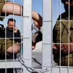 شهادات معتقلي غزة في سجون الاحتلال ومعسكراته تكشف عن انتهاكات مرعبة