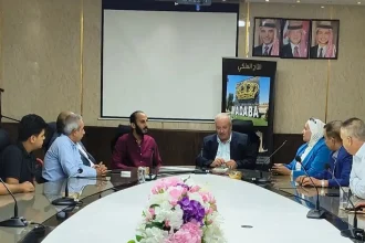 رئيس لجنة بلدية مادبا يناقش احتياجات الأندية الرياضية وآليات دعمها